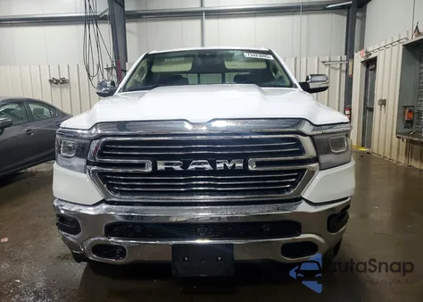 2020 Ram 1500 Laramie z USA, uszkodzony, nr VIN 1C6SRFRT6LN388803